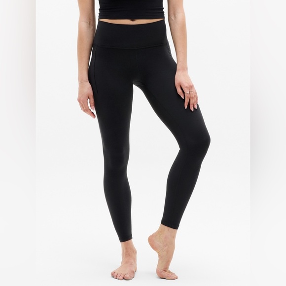 Athleta Pants - NWT Athleta Transcend Stash Tight Pockets in Black Size Small Petite (SP)